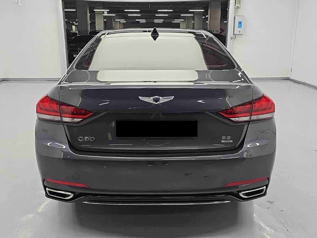 Genesis G80 — photo 03
