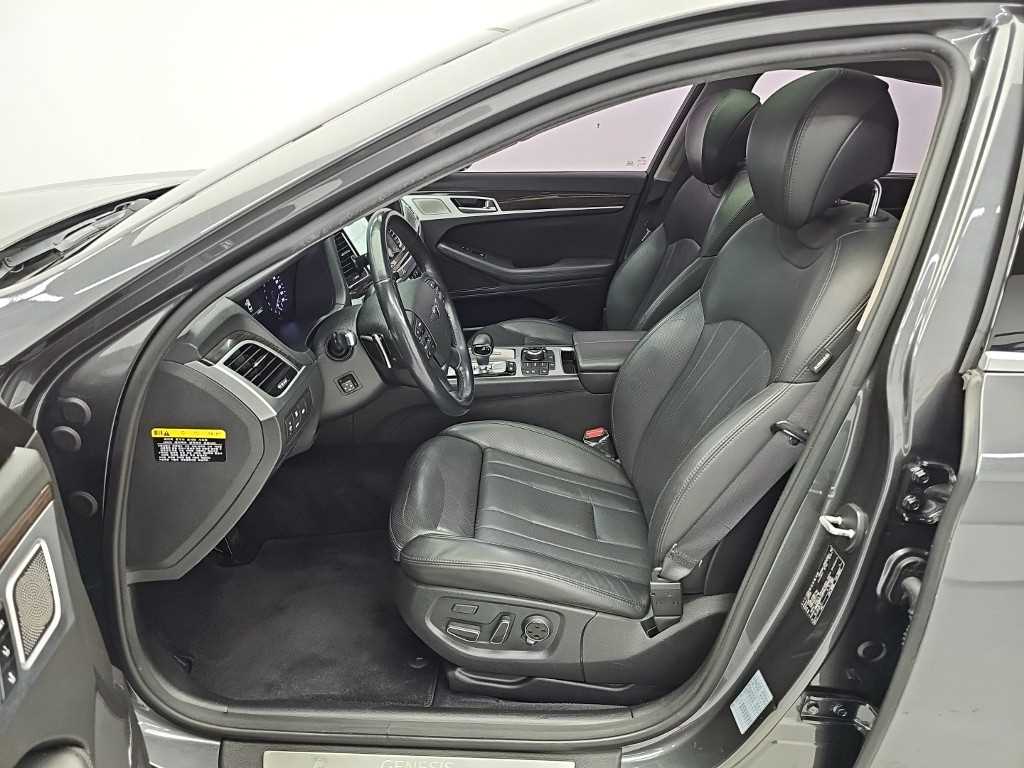 Genesis G80 — photo 11