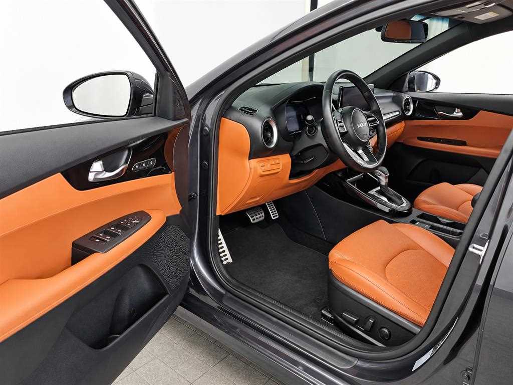 Kia K3 — photo 10
