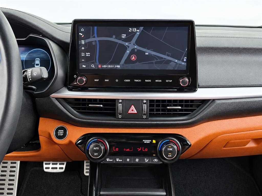 Kia K3 — photo 14