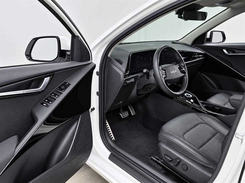 Kia Niro — photo 10