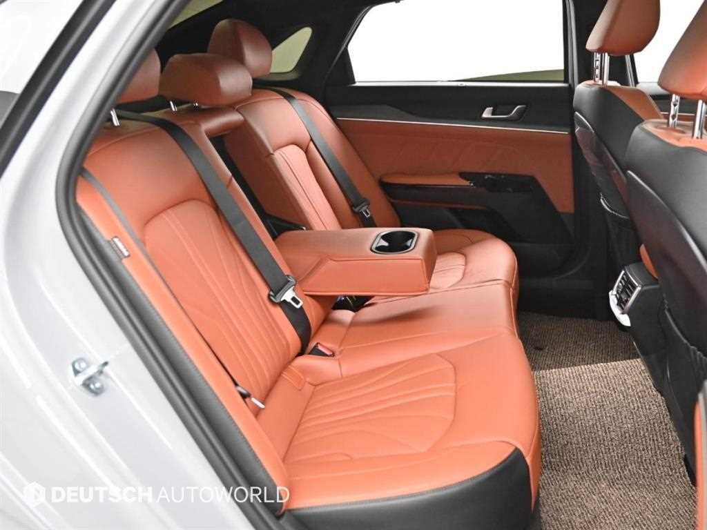 Kia K5 — photo 12