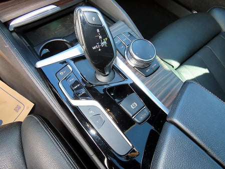 BMW 5-Series — photo 12