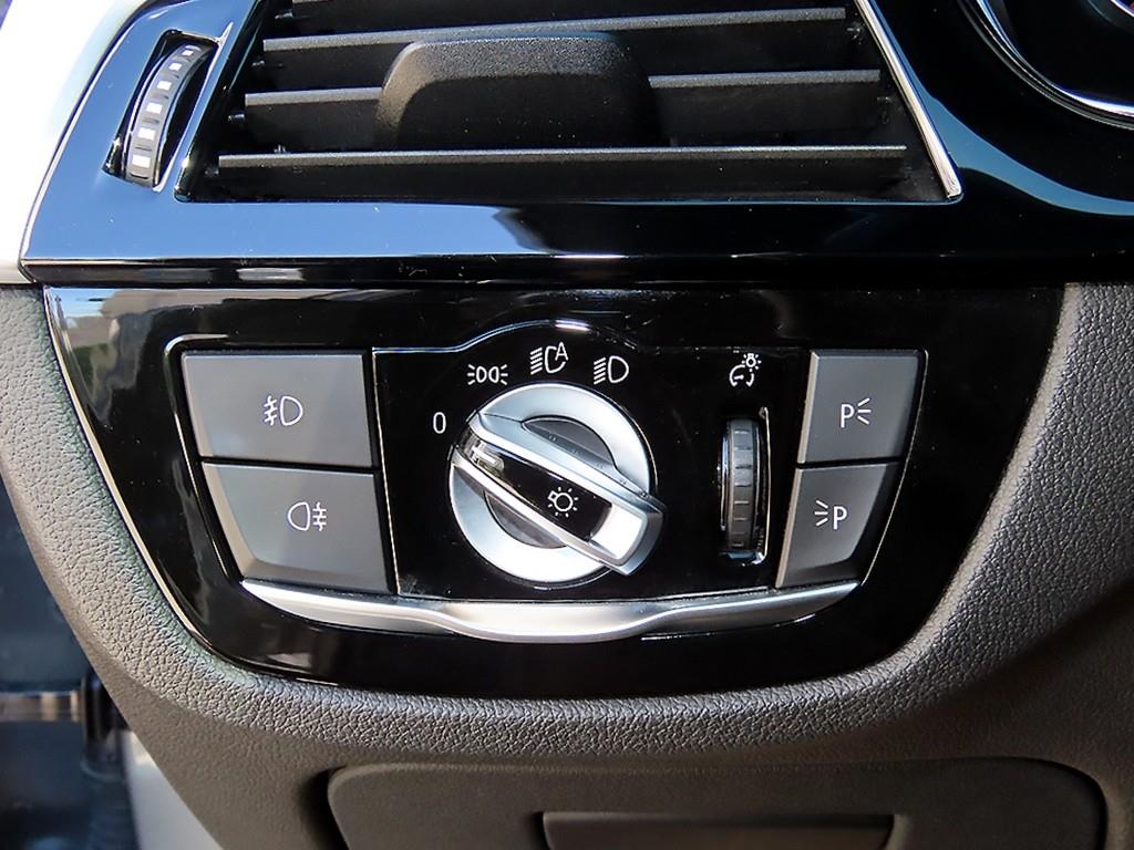 BMW 5-Series — photo 14
