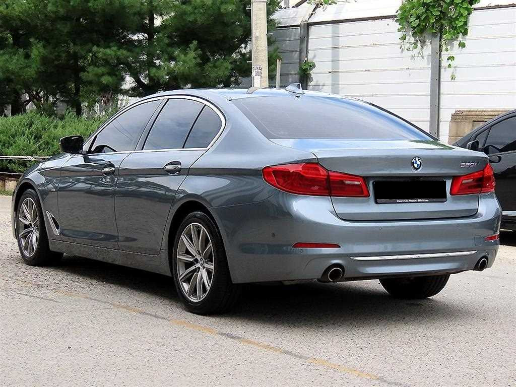 BMW 5-Series — photo 03