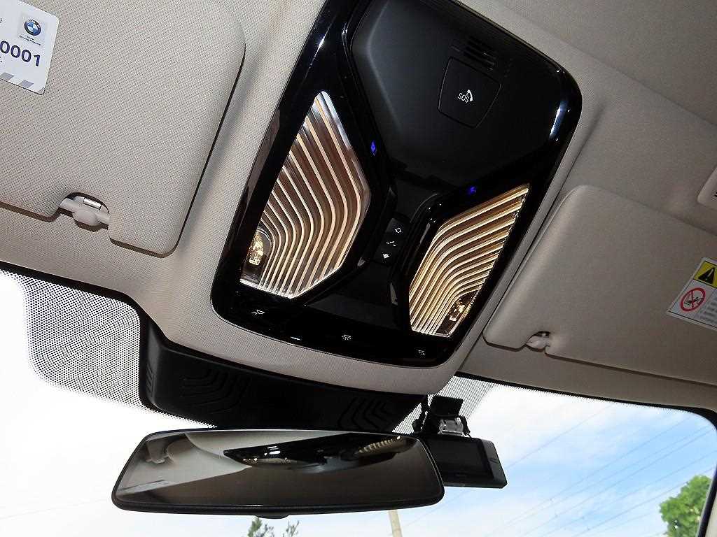 BMW 5-Series — photo 15