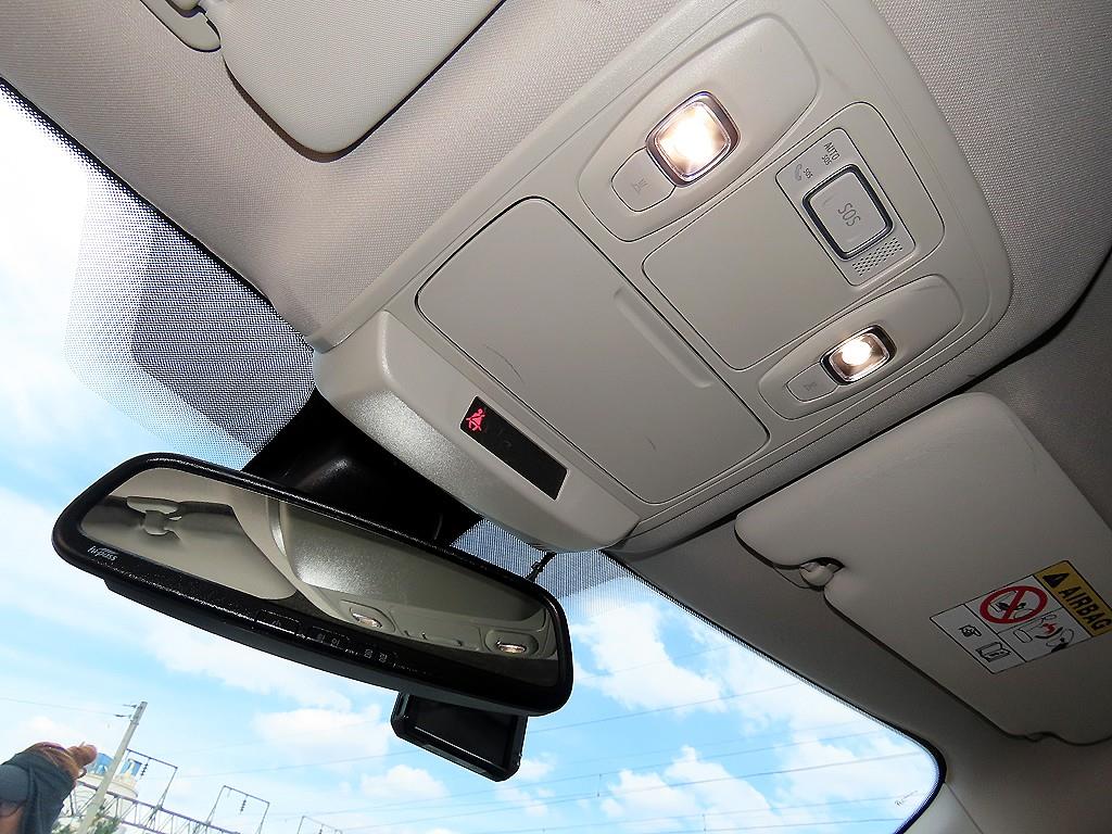 RENAULT SM6 — photo 17
