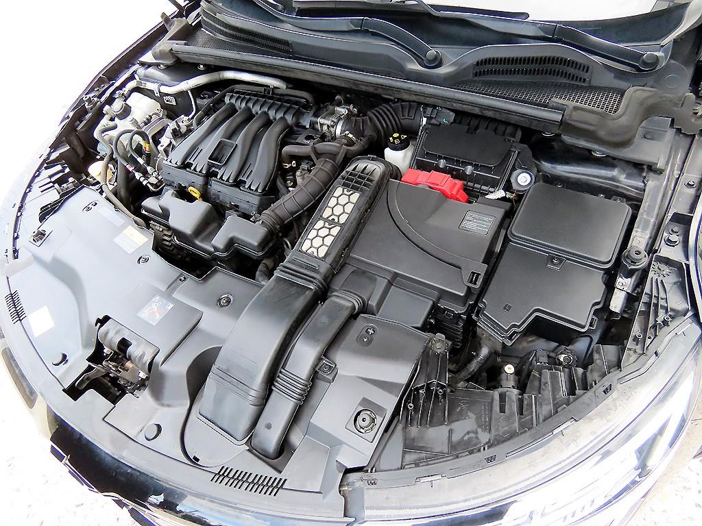 RENAULT SM6 — photo 19