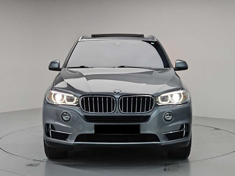 BMW X5 — photo 02