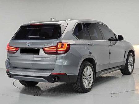 BMW X5 — photo 04