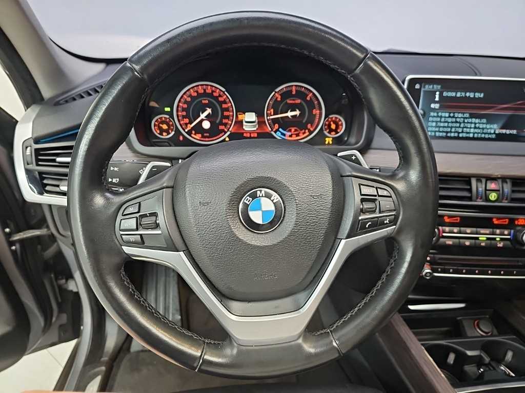 BMW X5 — photo 09