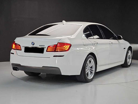 BMW 5-Series — photo 04