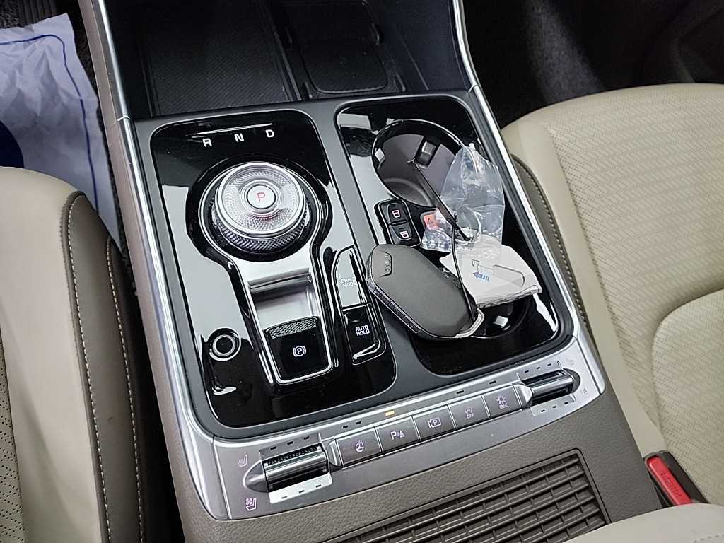 Kia Carnival — photo 08
