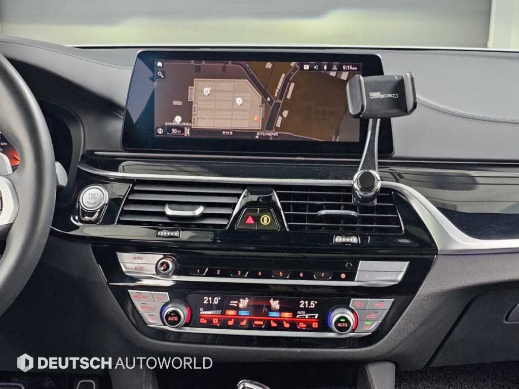 BMW 5-Series — photo 14