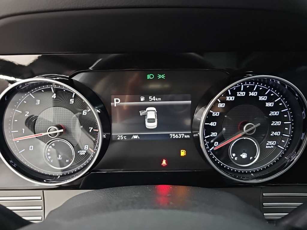 Hyundai Grandeur — photo 06