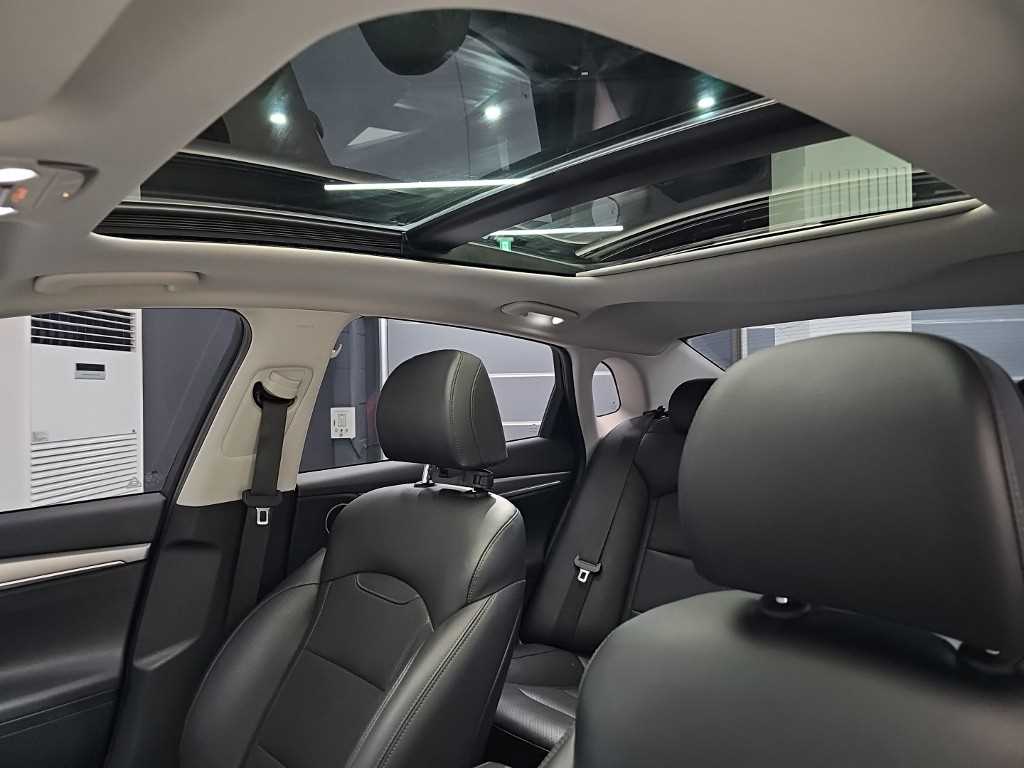 Hyundai Grandeur — photo 14