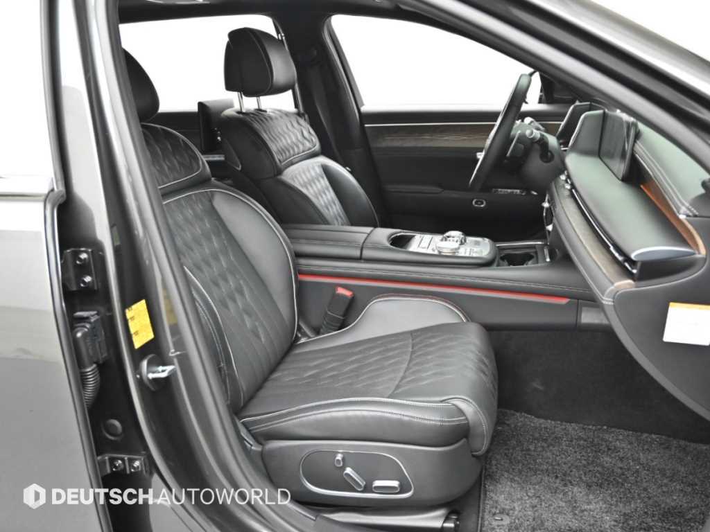 Genesis G90 — photo 10