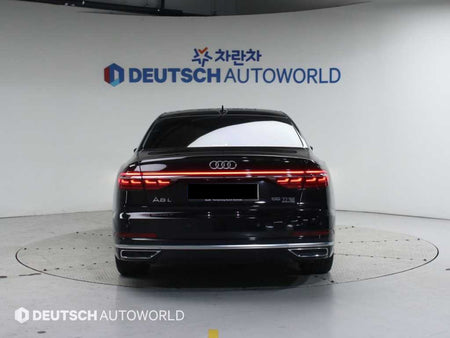 Audi A8 — photo 04