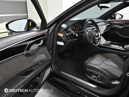 Audi A8 — photo 11