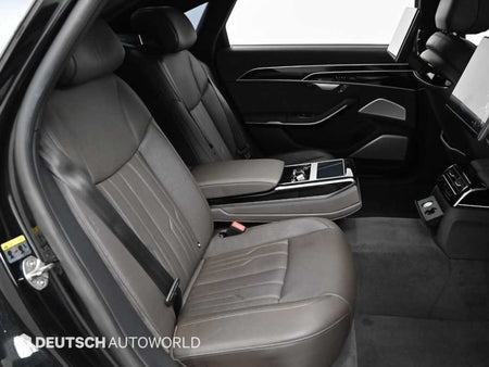 Audi A8 — photo 12