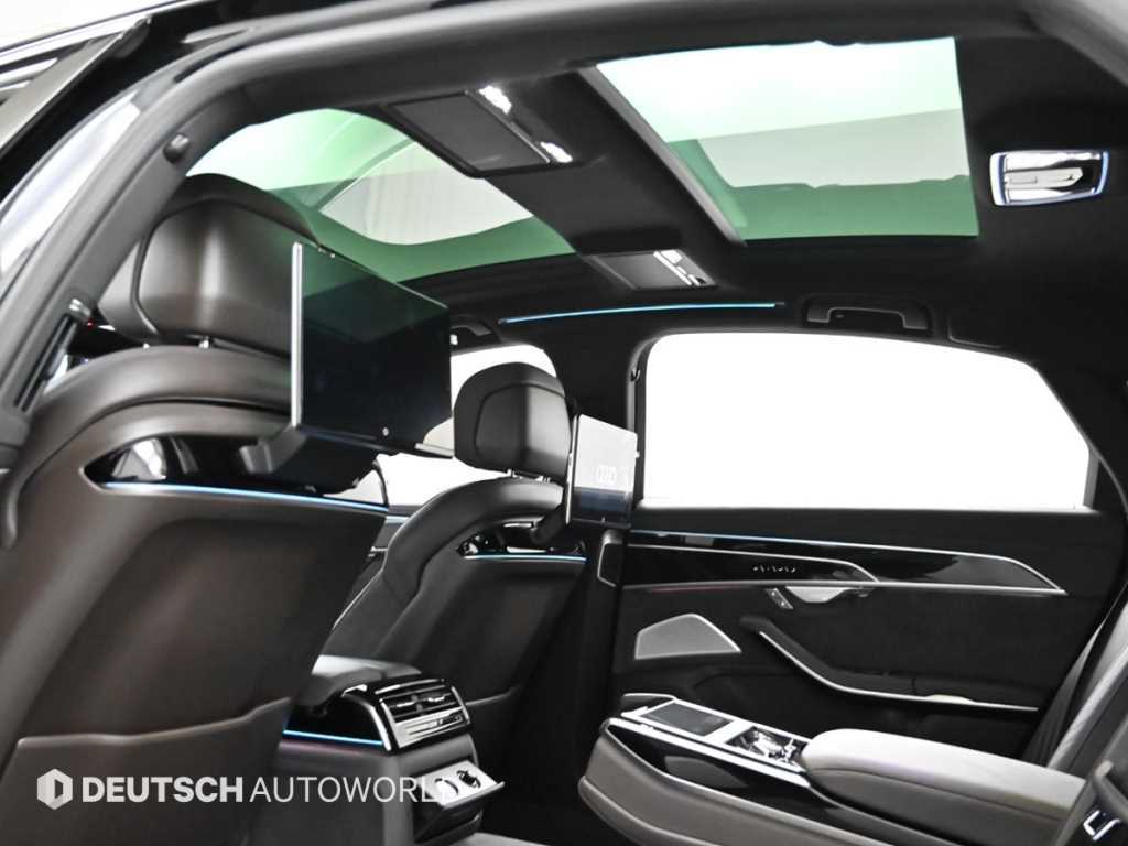 Audi A8 — photo 19