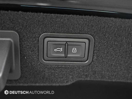 Audi A8 — photo 20