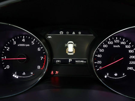 Kia Carnival — photo 06