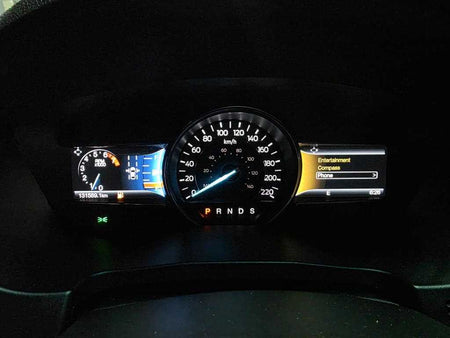 Ford Explorer — photo 06