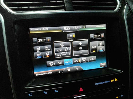 Ford Explorer — photo 11