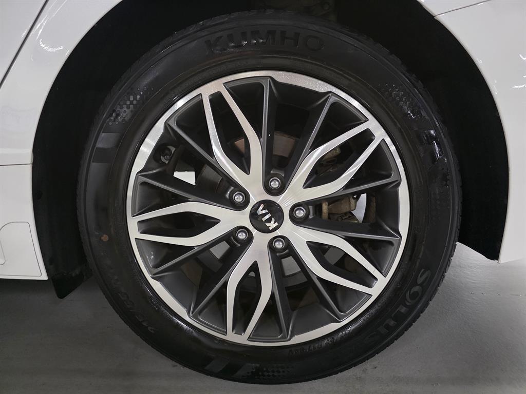 Kia K5 — photo 19