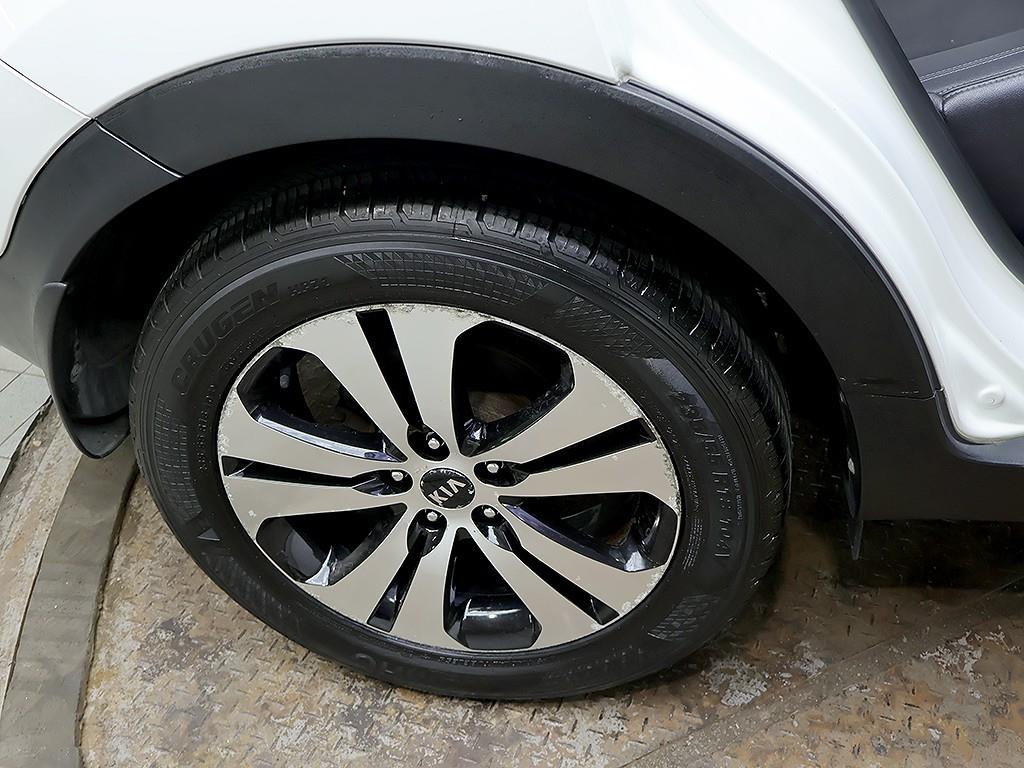 Kia Sportage — photo 08