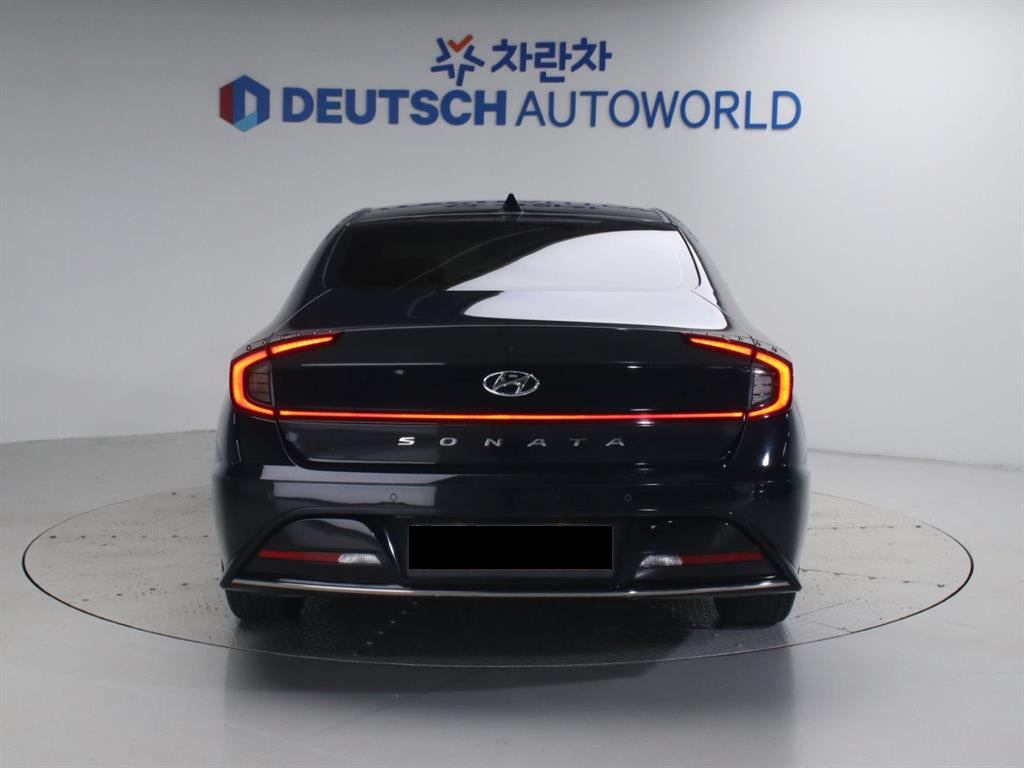 Hyundai Sonata — photo 04