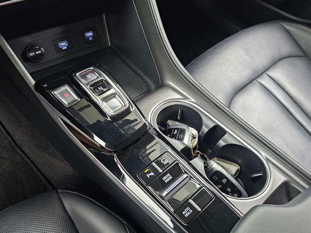 Hyundai Sonata — photo 09