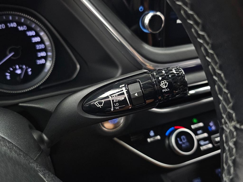 Hyundai Sonata — photo 16