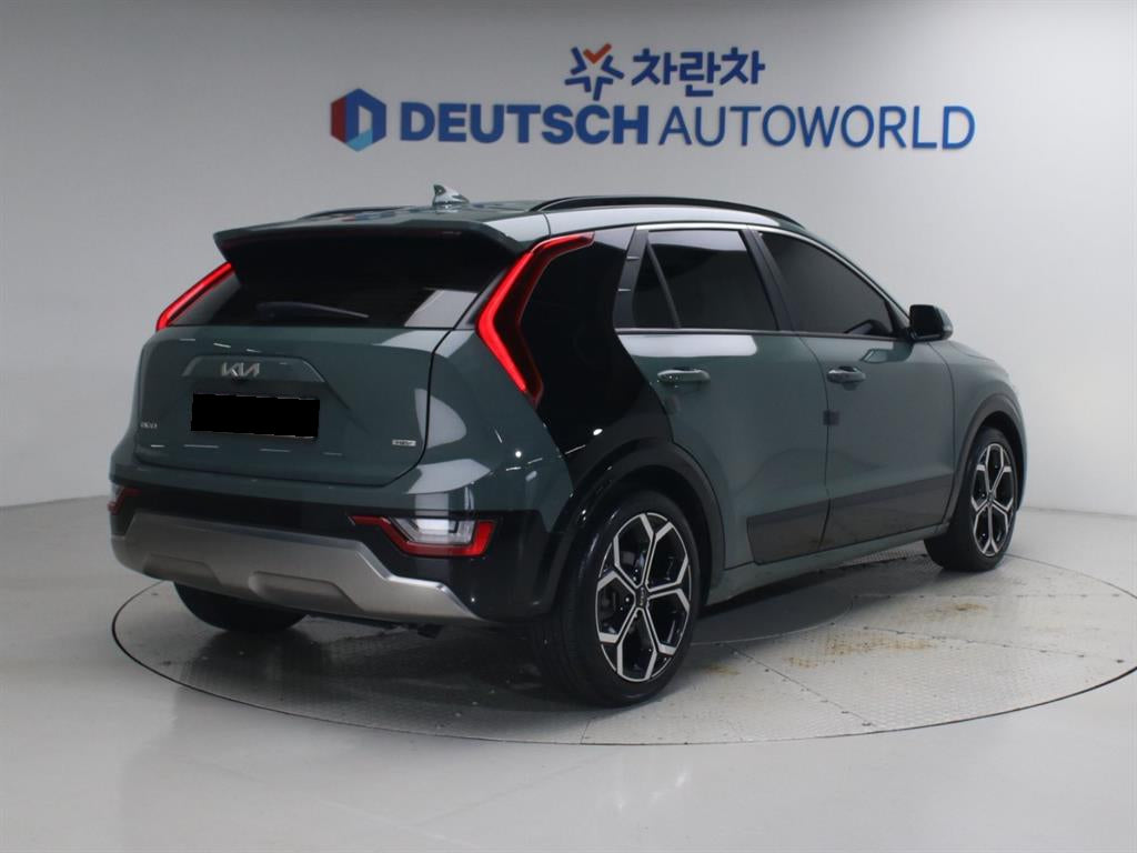 Kia Niro — photo 02