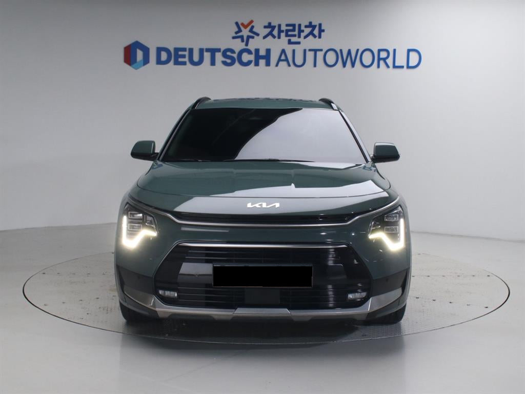 Kia Niro — photo 03