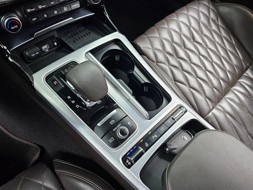 Kia Stinger — photo 09