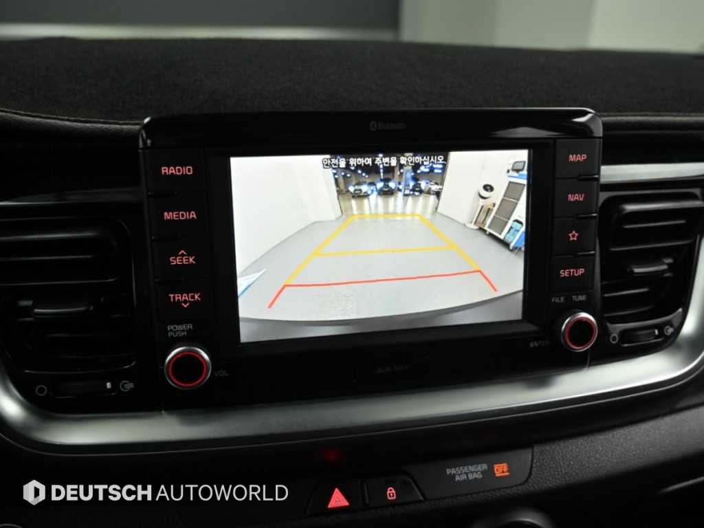 Kia Stonic — photo 15