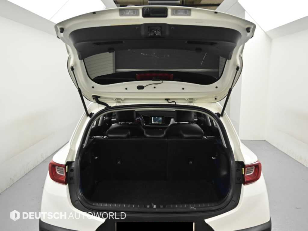 Kia Stonic — photo 19
