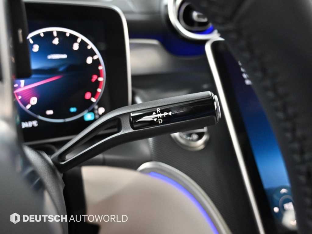 Mercedes-Benz GLC-Class — photo 09
