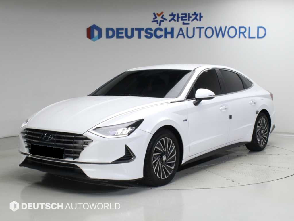 Hyundai Sonata — photo 01