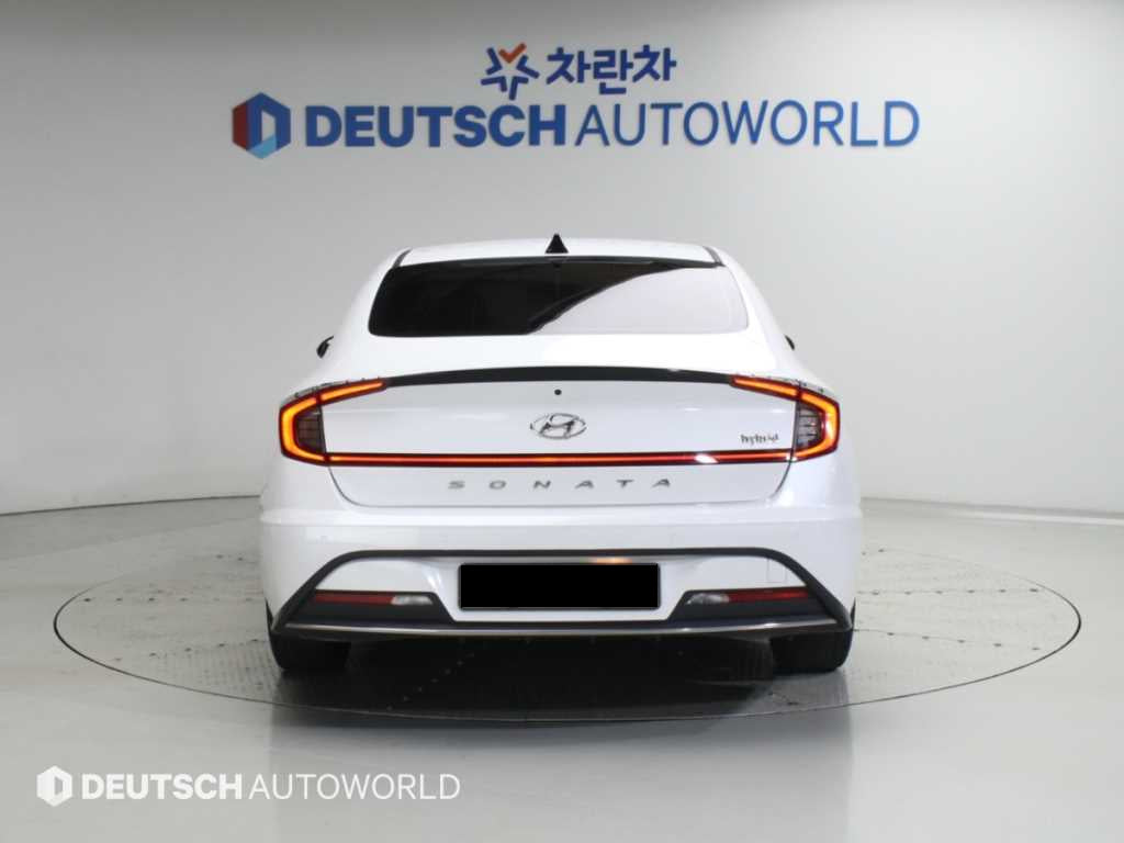 Hyundai Sonata — photo 04