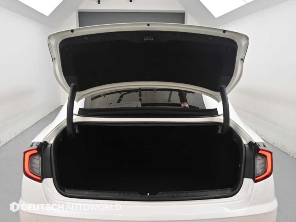 Hyundai Sonata — photo 19