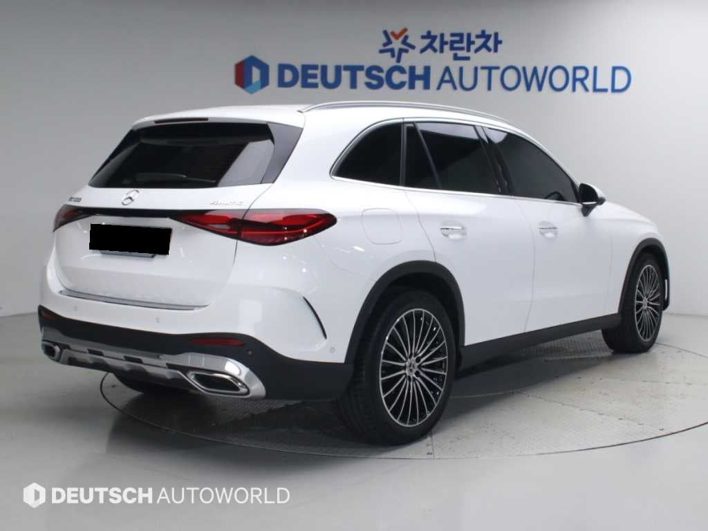 Mercedes-Benz GLC-Class — photo 02