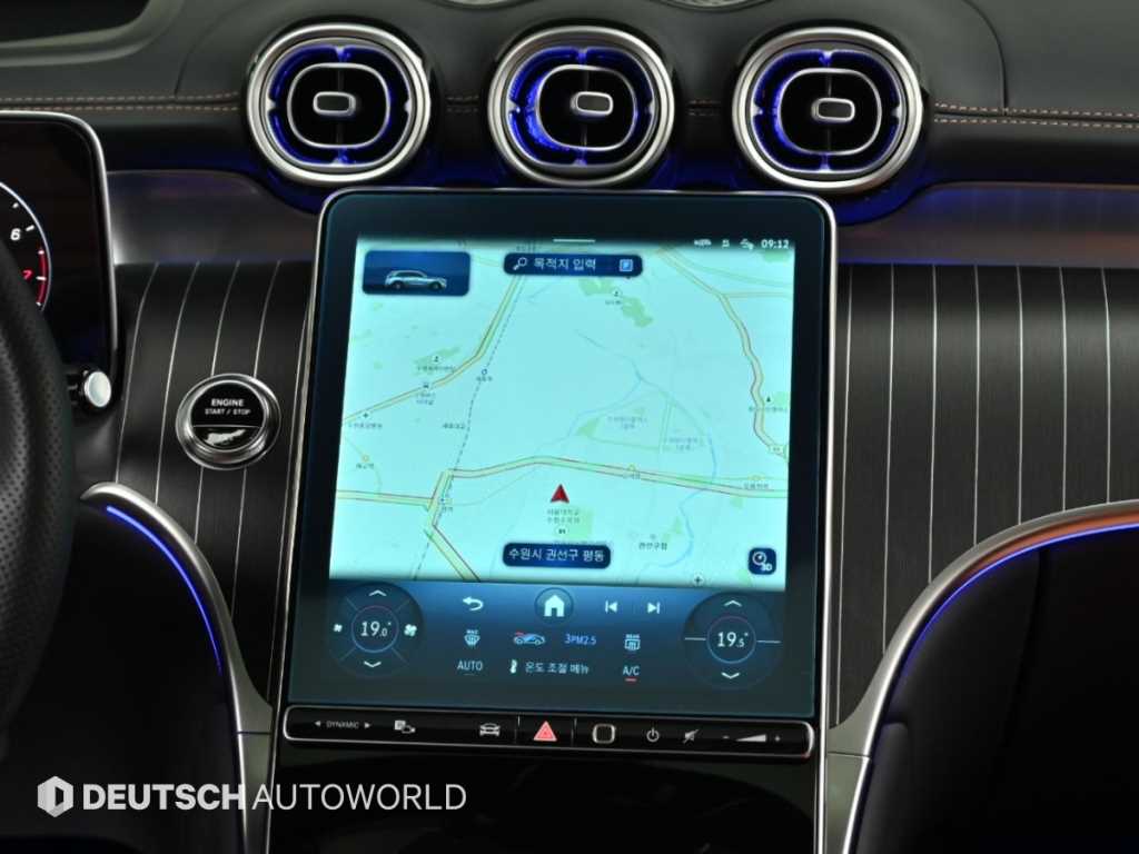 Mercedes-Benz GLC-Class — photo 14