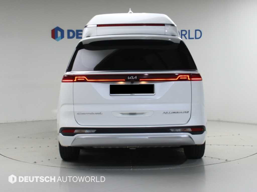 Kia Carnival — photo 04