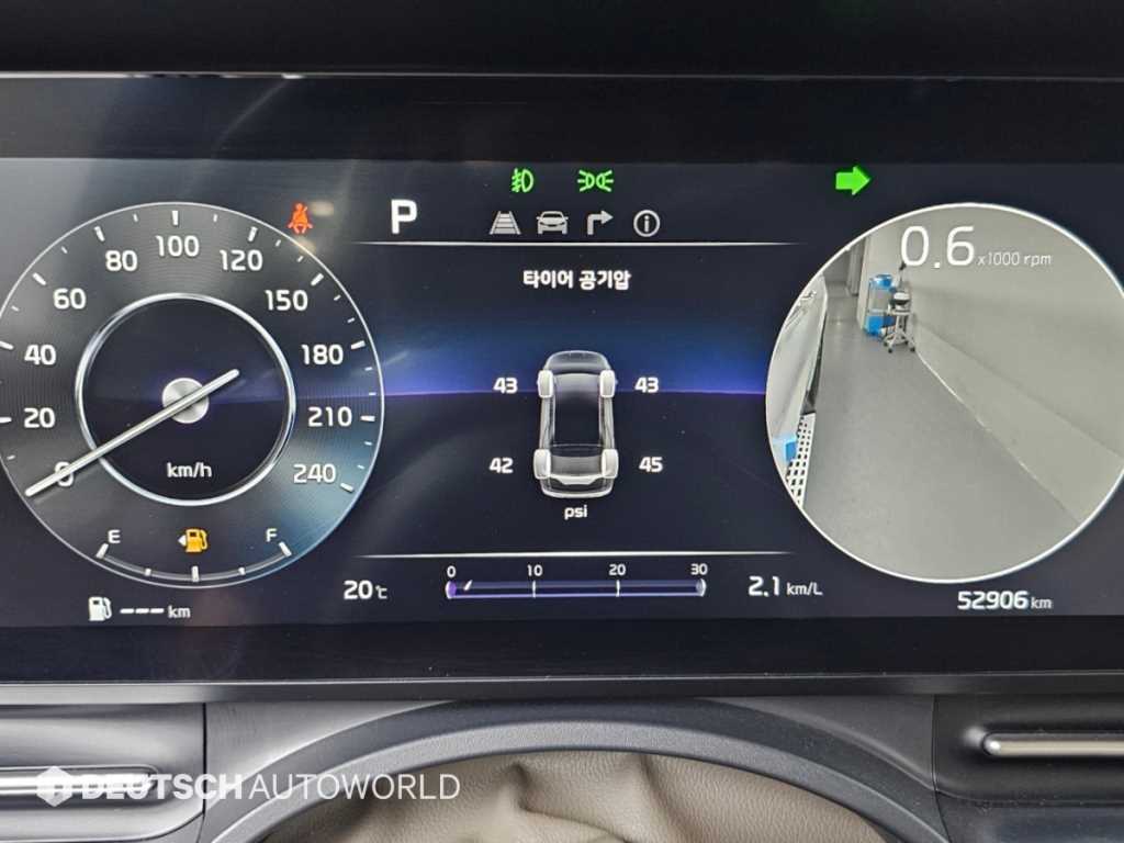 Kia Carnival — photo 08