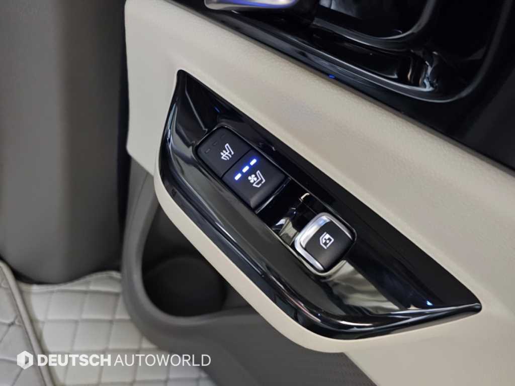 Kia Carnival — photo 16