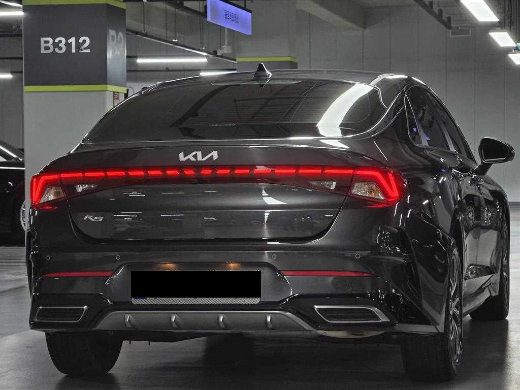Kia K5 — photo 02