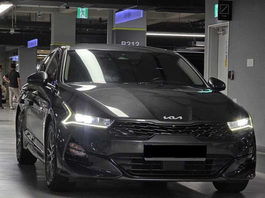 Kia K5 — photo 03